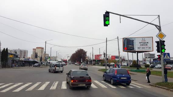 Billboard A in Khmelnitsky, 3*6  perehresta av.Miru-st.Trudova ta Vinnic'kogo sose. nepodalik: avtorinok, avtosaloni vsih vidomih brendiv, kil'ka AZS, Avtovokzal No1 (v centr) Photo 1