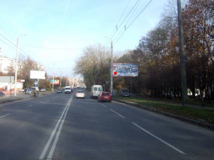 Billboard A in Khmelnitsky, 3*6  L'vivs'ke sose (budinok No 47). nepodalik: mini rinok, bagatopoverhova zabudova (v centr, na rinki) Photo 1