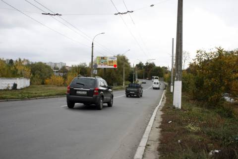 Billboard B in Khmelnitsky, 3*6  perehresta st.Cornovola - st.Pilots'ka. nepodalik: sinomontaz, mijka, privatna zabudova (v centr) Photo 1