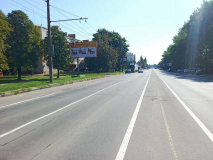 Billboard B in Khmelnitsky, 3*6  prospekt Miru, 71/3. nepodalik: zupinka, magazini santehniki, produktovi, meblevi i t.i. (vid centru) Photo 3