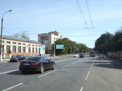 Billboard B in Khmelnitsky, 3*6  perehresta st.Sevcenka - prov.Sevcenka. nepodalik: supermarket "Sil'po", skupcenna cilodobovih MAFiv,advokats'ki ofisi, virobniki vikon, krupnij gotel', restorani, mis'ka likarna (centr) Photo 1
