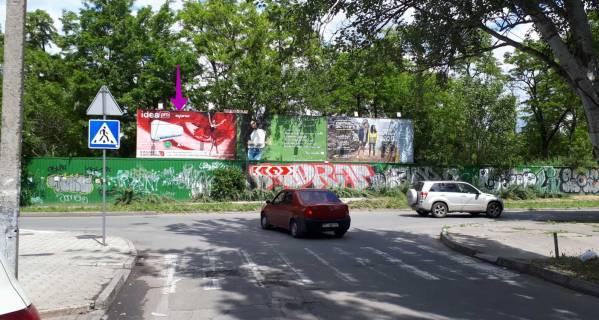Billboard A in Kherson, 3х6 м.  st.Molodizna/st.Nebesnoi Sotni, skolaNo30 Photo 1