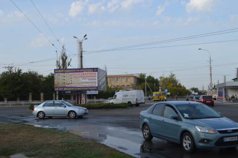 Billboard B in Kherson Bilozers'ka pl. (kil'ce)/I. Boguna Photo 1