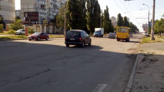 Billboard B in Kherson 49-i Gvardijs'koi divizii st.(r-n magazinu "Uut") Photo 1