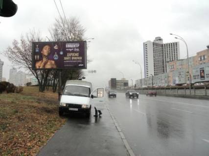 Prismatron, Prism B in Kyiv, 3х6  Brovars'kij av.,15 (Miznarodnij vistavkovij centr)-z centru - 52681 Photo 1