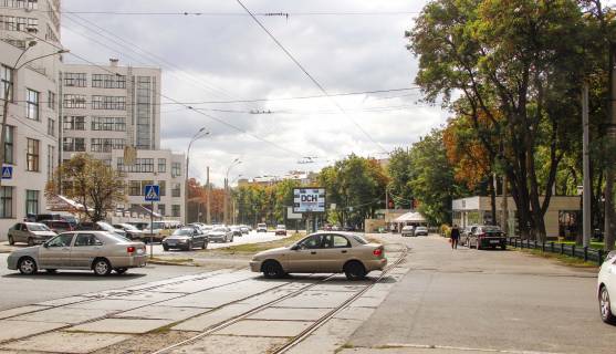 Backlight B in Kharkiv, 3,1х2,2  Nezaleznosti pr-t, 5-b - Lesa Kurbasa (Romen Rollana) st., z centru, VIP Photo 1
