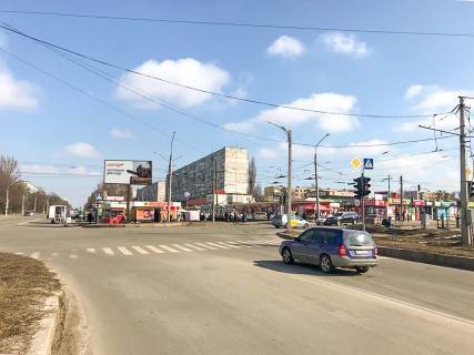 Billboard A in Kharkiv, 3х6  Валентинівська вул. - Тракторобудівників просп., 130/1 Photo 1