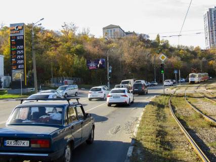 Prismatron, Prism B in Dnipro (Dnipropetrovsk), 3х6  Zuravlivs'kij uzv. - Matusenka st., 13 - 416819 Photo 1