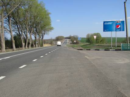 Billboard A in Kharkiv highway, 3х6  Sumi-Harkiv trasa, meza Sums'koi oblasti, zapravka Ilant, v Harkiv Photo 1