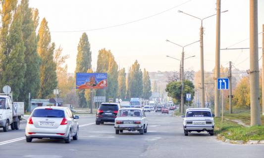 Billboard B in Kharkiv, 3х6  Traktorobudivnikiv pr-t - Tankova st., 88, z centru Photo 1