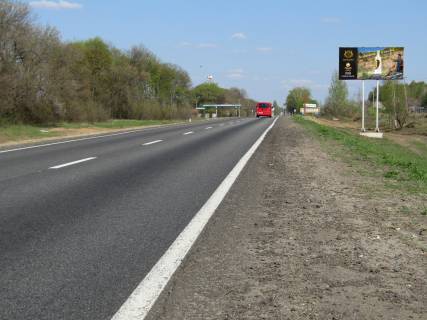 Billboard A in Bogodukhiv, 3х6  Sumi-Harkiv trasa, v'izd v Bogoduhov, pered znakom, v Harkiv Photo 1