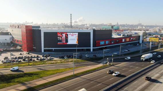 Video Billboard A in Kyiv, 22,08х12,48  TRC Blockbuster Mall, prosp. Stepana Banderi, 36 - 497081 Photo 1