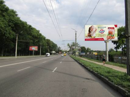 Billboard A in Dnipro (Dnipropetrovsk), 3x6  Zaporiz'ke sose. Zapravka Sky Photo 1