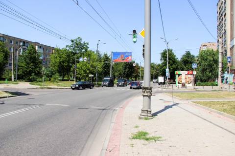 Billboard B in Kharkiv, 3х6  Petra Grigorenka pr-t, 12, v centr Photo 1
