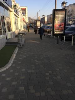 Citylight + in Odessa, 0,82*1,80  знаходиться біля  ТЦ "Фреш Маркету" Photo 1