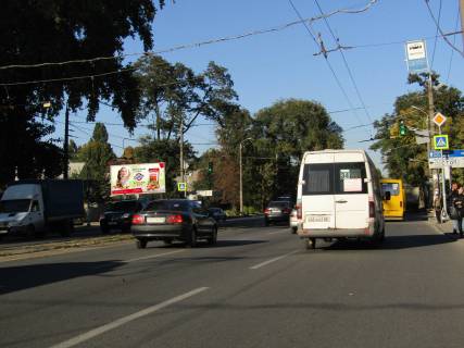 Billboard B in Dnipro (Dnipropetrovsk), 3х6  Bogdana Hmel'nickogo prosp., 70 - Sofiivs'ka st.  Photo 1