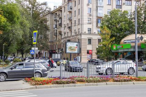 Scrolller, Scroll A in Kharkiv, 3,1х2,2  Danilevs'kogo st. - Nauki pr-t, 8, v centr, VIP - 382528 Photo 1