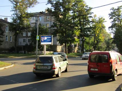 Backlight B in Dnipro (Dnipropetrovsk), 3,1х2,2  Volodimira Antonovica st., 49 - Smidta st.  Photo 1