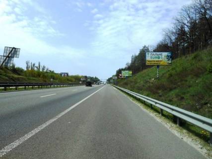 Billboard A in Parking, 6х3  s. Stoanka, trasa M-06 "Kiiv-Cop" (Zitomir), km 22+860 pravo, do povorota na Gorenici, 900m do povorotu na Bazu "Snajper" Photo 1