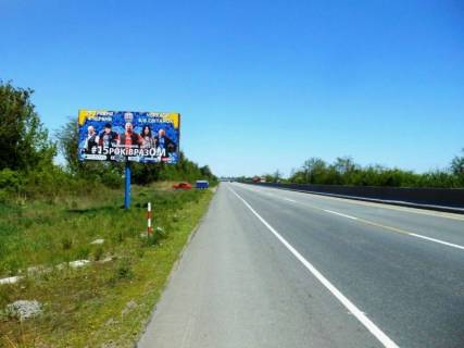Billboard B in With. Ksaverivka, 6х3  s. Ksaverivka, trasa M-05 Kiiv-Odesa, km 57+900 pravo, cerez 1.5km pisla povorotu na s. Pincuki ta s. Ksaverivka 2-ga Photo 1