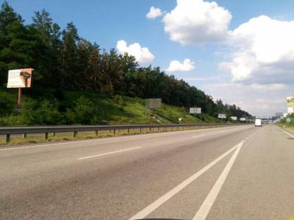 Billboard B in Parking, 6х3  s. Stoanka, trasa M-06 "Kiiv-Cop" (Zitomir), km 22+900 pravo, 700m do AZS GLUSCO Photo 1
