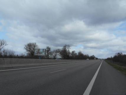 Billboard B in With. Ksaverivka s. Ksaverivka, trasa M-05 Kiiv-Odesa, km 57+900 pravo, cerez 1.5km pisla povorotu na s. Pincuki ta s. Ksaverivka 2-ga Photo 1