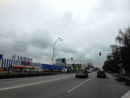 Billboard B in Brovary, 6х3   m. Brovari, st. Kiivs'ka, navproti budinku 306, navproti avtobusnoi zupinki, za 280m do povorotu na st. Vasila Simonenka ta st. Korolenka, za 70m do magazinu "Epicentr" ta magazinu "Novus", cerez 75m pisla povorotu na st. Kozac'ka, cerez 320m Photo 1