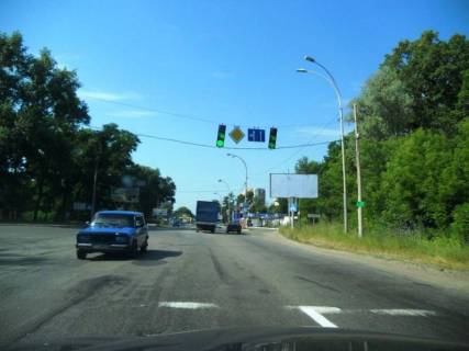 Billboard A in Brovary, 6х3  m. Brovari, st. Kiivs'ka, navproti povorotu na st. Lisova, v'izd v m. Brovari, za 120m do restoranu "U lisi", za 200m do povorotu na st. Metalurgiv, za 310m do TRC "Terminal" ta magazinu "MegaMarket", za 310m do AZS "KLO" Photo 1