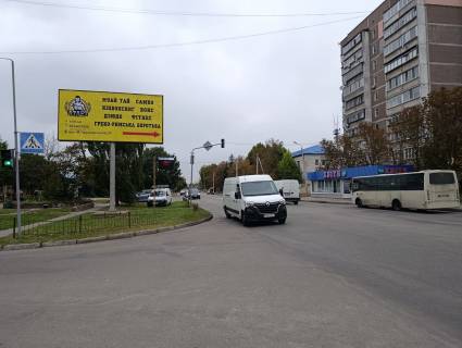 Billboard B in Brovary, 6х3  m. Brovari, st. Aroslava Mudrogo, 88, bila Parku Peremogi ta magazinu ATB, perehresta z st. Grusevskogo, navproti avtobusnoi zupinki Photo 1