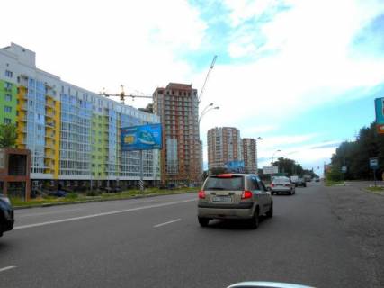 Billboard B in Brovary, 6х3   m. Brovari, st. Kiivs'ka, navproti avtobusnoi zupinki ta magazinu "Varus", zaizd na rinok, za 100m do povorotu do magazinu "ATB", za 175m do AZS "WOG", za 195m do povorotu na st. Vasila Stefanika, cerez 140m pisla povorotu na st. Vasila Photo 1