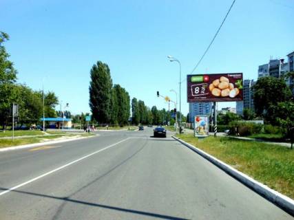 Billboard A in Brovary, 6х3  m. Brovari, st. Grusevs'kogo, 15A, bila avtobusnoi zupinki, za 30m do povorotu na st. Geroiv Nebesnoi Sotni, pocatok Parku Peremogi Photo 1