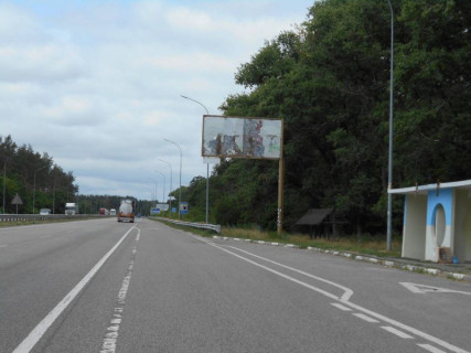 Billboard A in Ivankiv, 6х3  с. Іванків, харківська траса, траса М-03 "Київ-Харків", км 48+500 ліво, біля автобусної зупинки, за 450м до АЗС Sun Oil, через 150м після АЗС GLUSCO та повороту на вул. Любарецька Photo 1