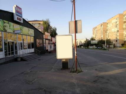 Citylight B in Vasylkiv m. Vasil'kiv, st. Dekabristiv, 6 bila Ekomarketa livoruc Photo 1