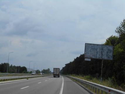 Billboard A in Kalynivka, 6х3  с. Калинівка, траса М-01 "Київ-Чернігів-Нові Яриловичі", км 36+200 ліво, об'їзд м. Бровари, навпроти Транс-Логістик Photo 1
