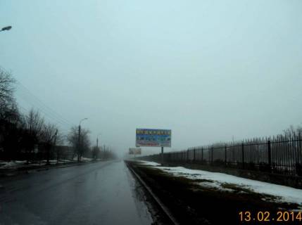 Billboard A in Uman m. Uman', st. Internacional'na, navproti budinku 19, za 510m do povorotu na st. Instituts'ka, cerez 270m pisla rozv'azki z st. Komarova ta st. Kiivs'ka Photo 1