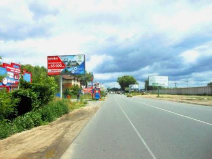 Billboard B in Vishnev m. Visneve, st. Vasila Stusa, bila ZK "Cerri Taun", Maks Mijki ta magazinu ATB, navproti TRC Parksmol, za 350m do rozvilki z st. V'aceslava Cornovola Photo 1