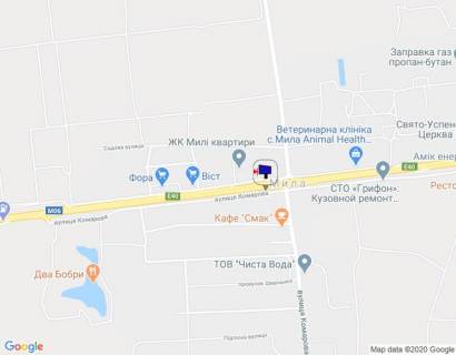 Billboard A in With. Mila, 6х3  s. Mila, trasa M-06 "Kiiv-Cop" (Zitomir), km 25+770 livo, bila avtobusnoi zupinki, pered zamis'kim kompleksom "Car'grad", pered povorotom na Petruski, cerez 400m pisla magazinu "Fora" scheme