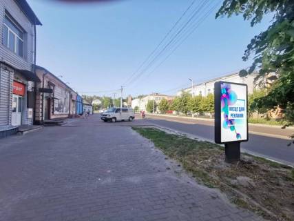 Citylight B in Vasylkiv, 1,2х1,8  m. Vasil'kiv, st. Soborna, 60, bila magazinu "Fokstrot", za 70m do perehresta z st. Unih Komunariv, za 150m do perehresta z st. Sevcenka ta st. Pokrovs'ka, cerez 130m pisla povorotu na st. Volodimirs'ka ta magazinu "Sil'po" Photo 1
