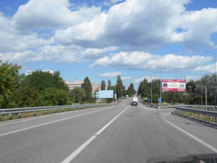 Billboard A in Obukhiv, 6х3  m. Obuhiv, pocatok st. Promislova, mist cerez trasu N-01 "Kiiv-Znam'anka", na povoroti na Kiiv Photo 1