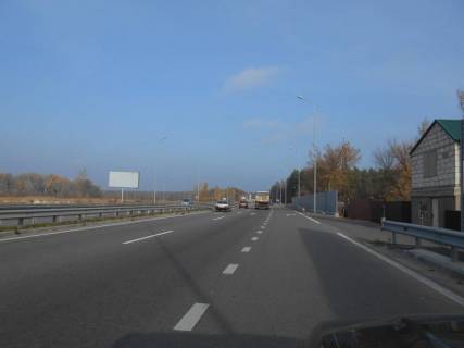 Billboard B in Tatsenki, 6х3  s. Tacenki, Dniprovs'ke sose, trasa N-01 "Kiiv-Znam'anka", km 40+030 pravo, bila avtobusnoi zupinki, pisla mostu cerez r. Stugna Photo