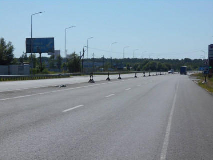 Billboard B in Kalynivka, 6х3  с. Калинівка, траса М-01 "Київ-Чернігів-Нові Яриловичі", км 34+900 право, об'їзд м. Бровари, біля повороту на вул. Броварська та Рабен Україна, навпроти АЗС "Авантаж", за 450м до Бауміт-Україна Photo 1
