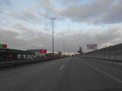 Billboard A in Kiev roads, 6х3  s. Mila, trasa M-06 "Kiiv-Cop" (Zitomir), km 26+200 livo, pered povorotom na s. Petruski, navproti restoranu "Kozacok", magazin "Fora" Photo 1