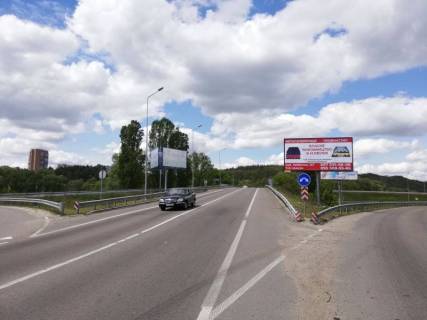 Billboard A in Obukhiv pocatok st. Promislova, mist cerez trasu N-01 Kiiv-Znam'anka, na rozi dorig na st. Kiivs'ka ta povorotu na Kiiv Photo 1