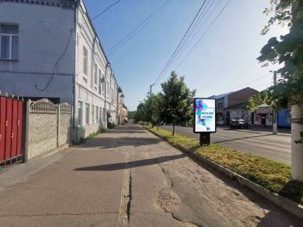 Citylight B in Vasylkiv, 1,2х1,8  m. Vasil'kiv, st. Soborna, 91, perehresta z st. Unih Komunariv, cerez 100m pisla perehresta z st. Sevcenka ta st. Pokrovs'ka, za 180m do povorotu na st. Volodimirs'ka ta magazinu "Sil'po" Photo 1