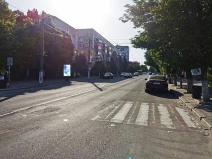 Citylight B in Vasylkiv, 1,2х1,8  m. Vasil'kiv, st. Grusevs'kogo, 21, bila magazinu "Sil'po" ta "COMFY", za 50m do povorotu na st. Gogola, za 100m do povorotu na st. Dekabristiv, cerez 125m pisla viddilenna PUMB ta avtobusnoi zupinki Photo 1