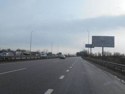 Billboard A in Glevakha, 6х3  смт. Глеваха, траса М-05 Київ-Одеса, км 27+100 ліво, через 460м після АЗС Укрнафта та через 90м після автобусної зупинки, за 610м до розв'язки на м. Васильків Photo 1