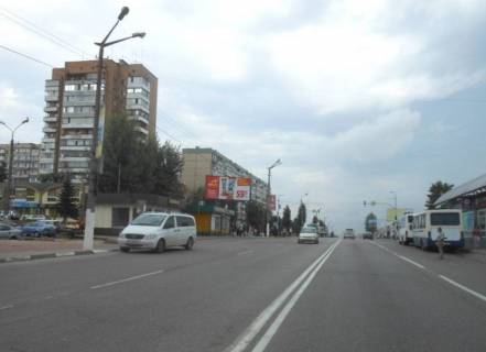 Billboard B in Obukhiv m. Obuhiv, st..Kiivs'ka, 117,  bila supermarketa "Velika kisena"  (avtozupinka  "Pisana") Photo 1