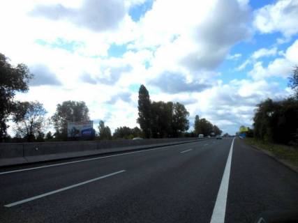 Billboard B in Kalynivka smt. Kalinivka, trasa M-05 Kiiv-Odesa, km 34+655 livo, za 540m do rozv'azki na m. Vasil'kiv ta smt. Kalinivka Photo 1