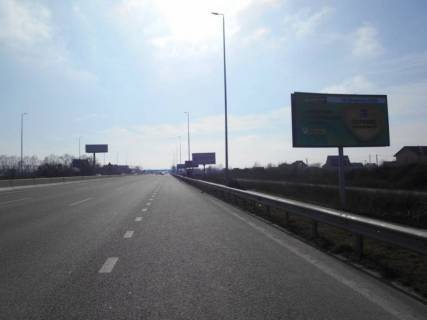 Billboard A in smt. Glevakha smt. Glevaha, trasa M-05 Kiiv-Odesa, km 24+535 pravo, za 340m do zaizdu na AZS BRSM, cerez 160m pisla avtobusnoi zupinki ta 340m pisla povorotu na s. Zajcev   Photo 1