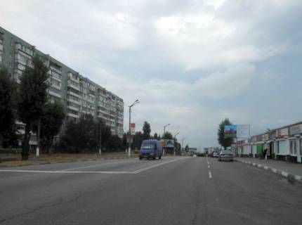 Billboard A in Obukhiv m. Obuhiv, st. Kiivs'ka,168, navproti rinku ta zitlovogo kompleksu "Nektarnij"; za povorotom do supermarketa "Velika kisena" Photo 1
